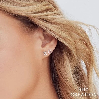 0.09CT DIAMOND "XO" STUD EARRING