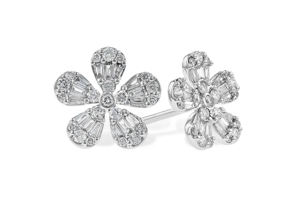 14K White Gold Flower Stud Natural Diamonds Earrings