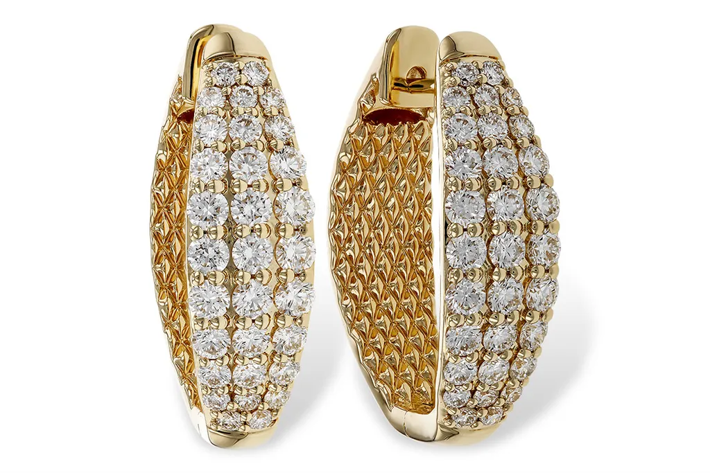 14K Yellow Gold 25Mm Oval Contemporary Natural Diamonds Hoop Earrings