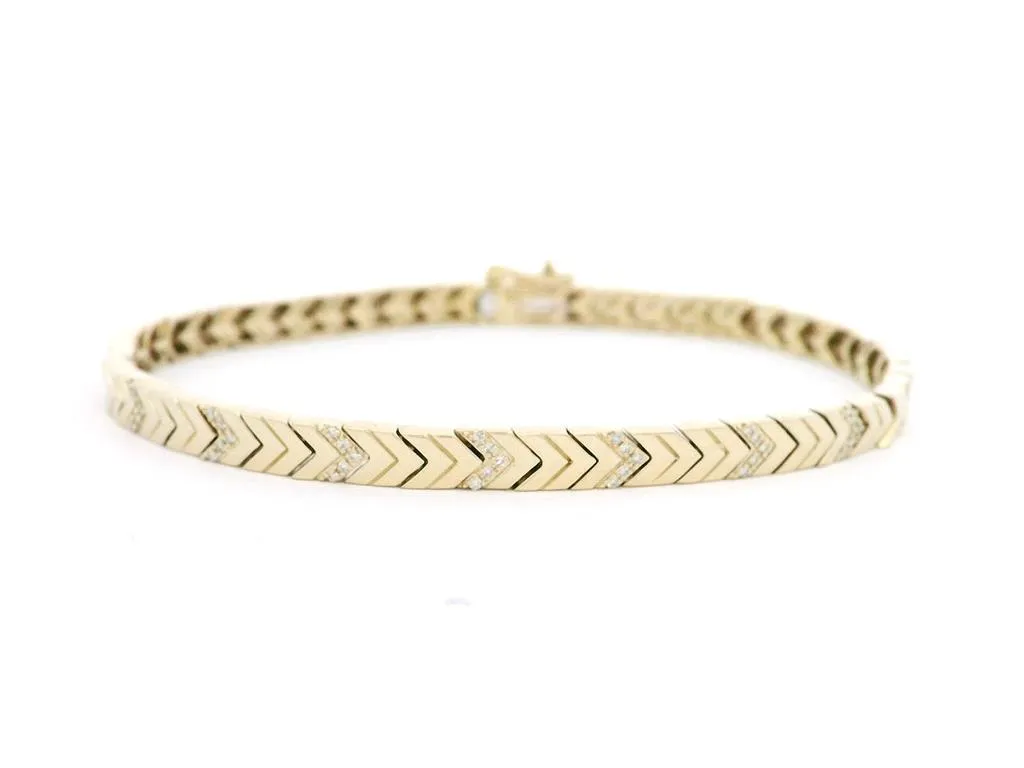 14K Yellow Gold Natural Diamonds Chevron Link Bracelet