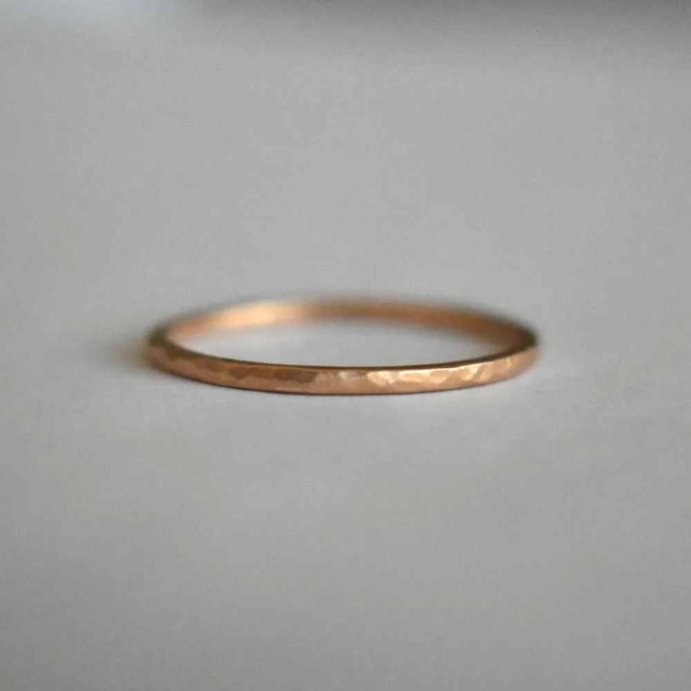 18K Rose Gold Textured Band