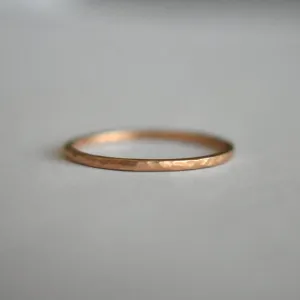 18K Rose Gold Textured Band