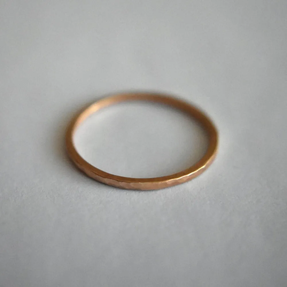 18K Rose Gold Textured Band