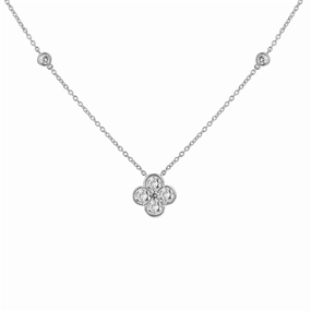18K White Gold Natural Diamonds Flower Necklace