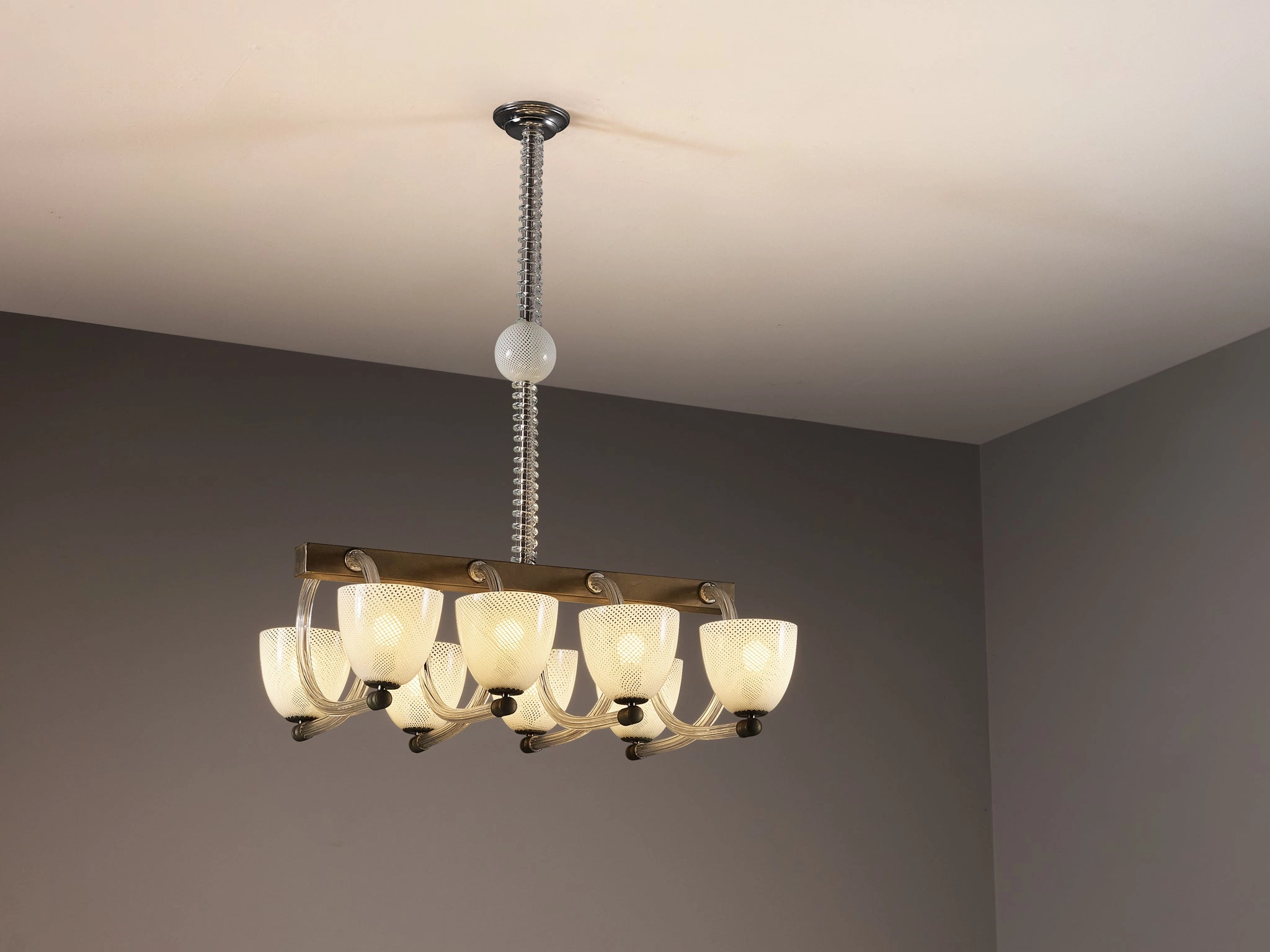 1930s Seguso Murano Grand Chandelier in Murano Glass