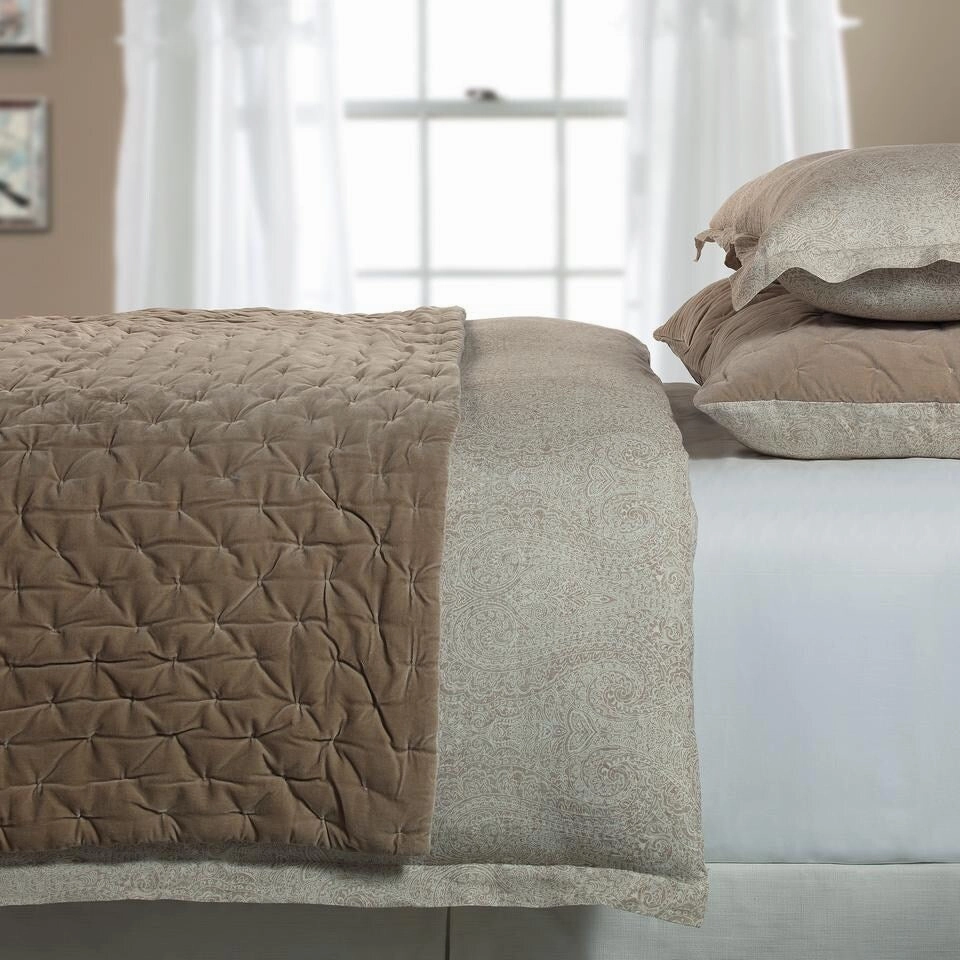 Abbey Sham King (Pair)