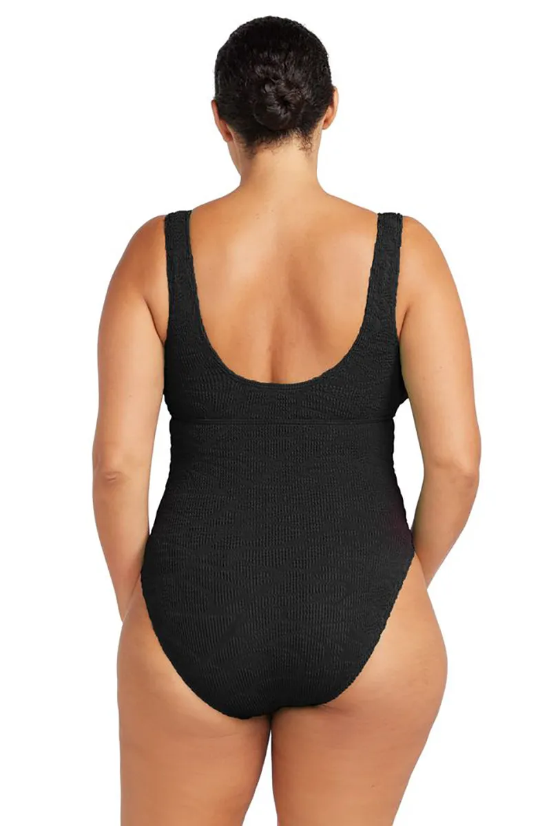 Arte O'Keefe One Piece
