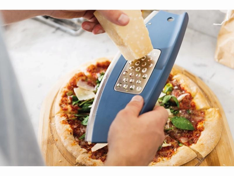 BergHOFF Leo 11.75" Pizza Slicer and Grater, Blue