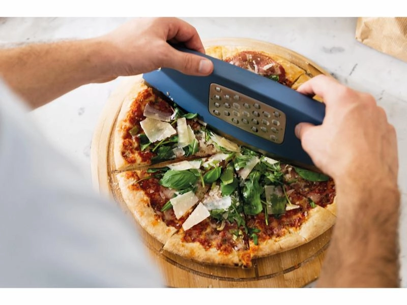 BergHOFF Leo 11.75" Pizza Slicer and Grater, Blue