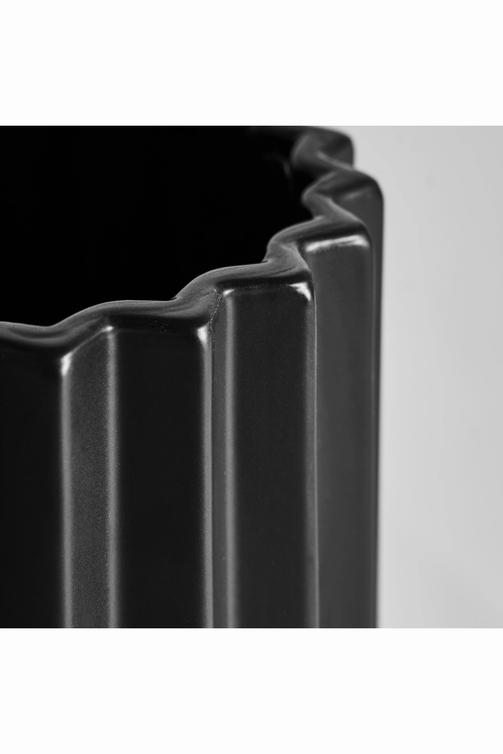 Black Stone Fluted Vase | Vical Home Pliss