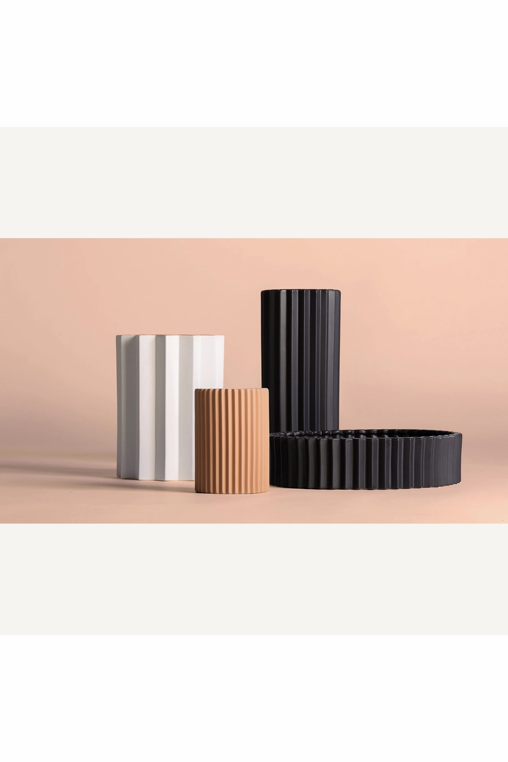 Black Stone Fluted Vase | Vical Home Pliss