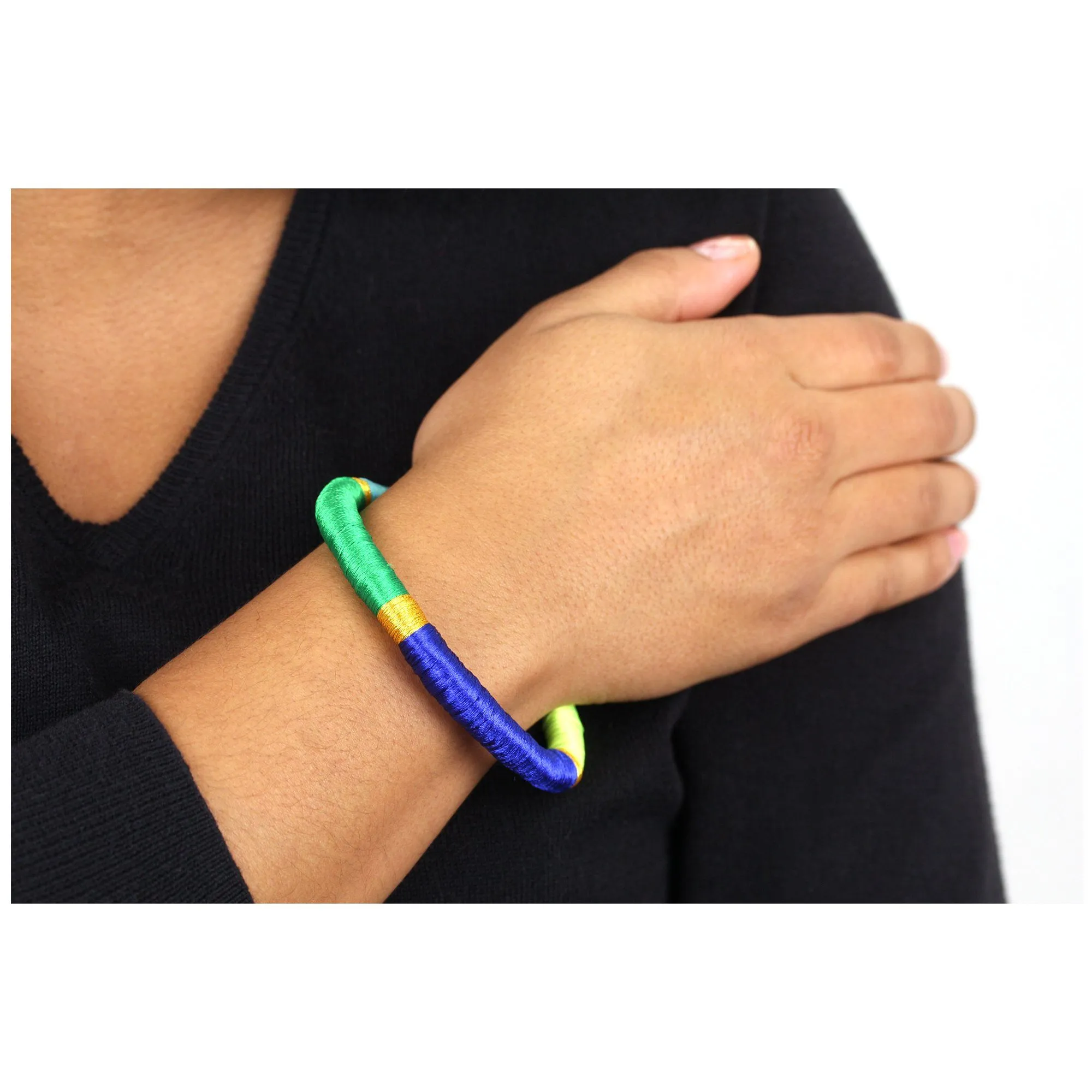 Blue Inzuki Silky Bracelet!
