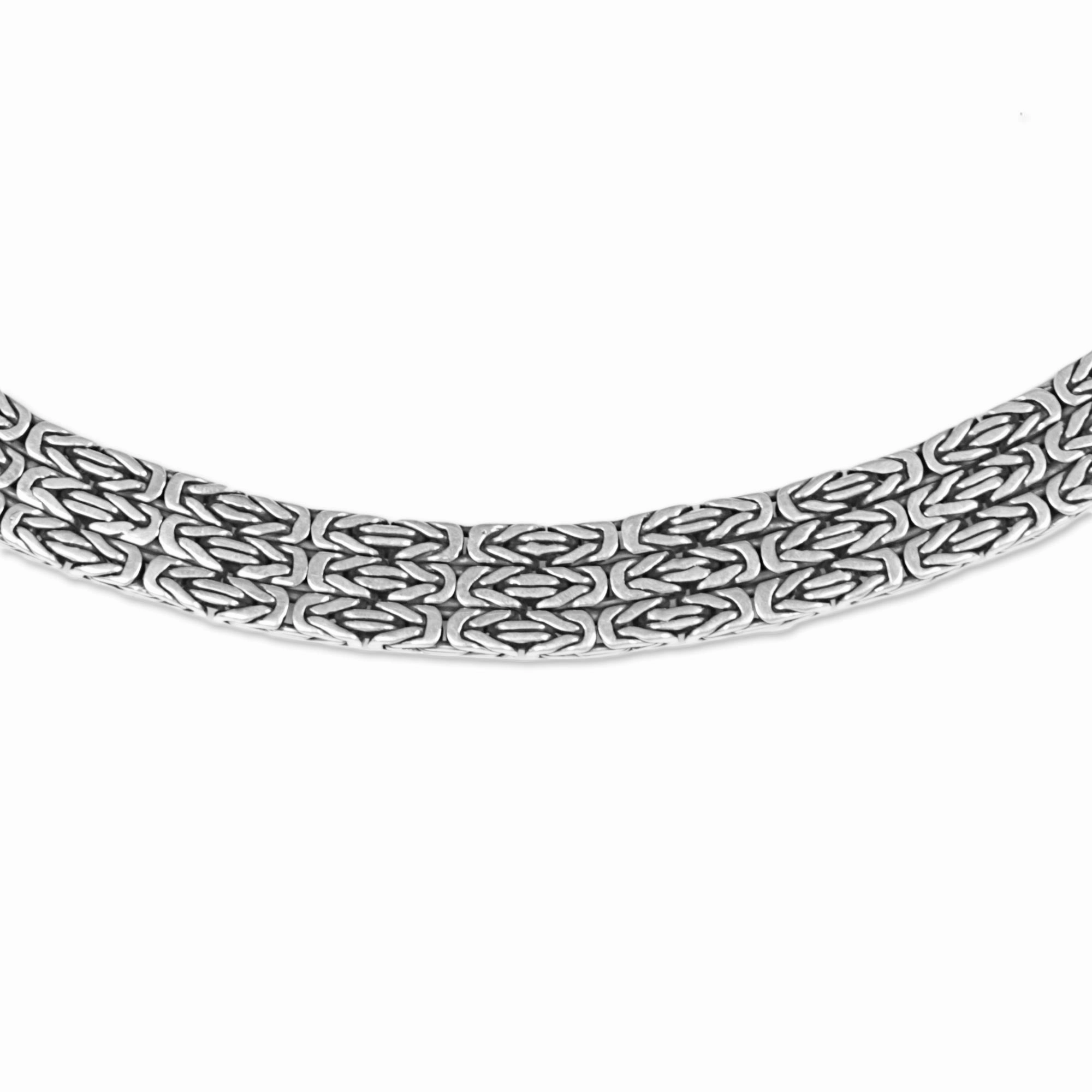 Borobudur Links Silver Chain Necklace