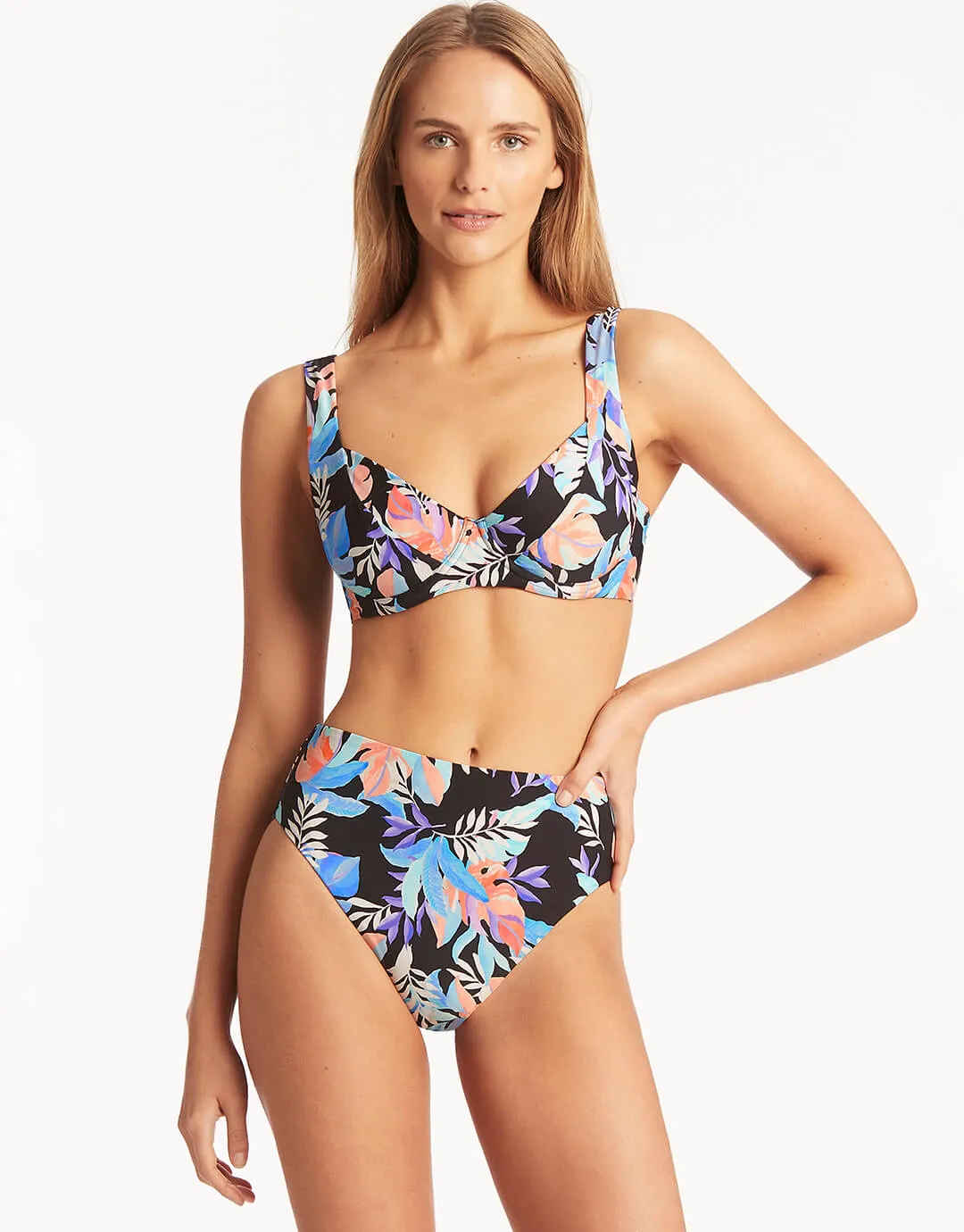Botanica Underwired C/D Cup Bikini Top - Black