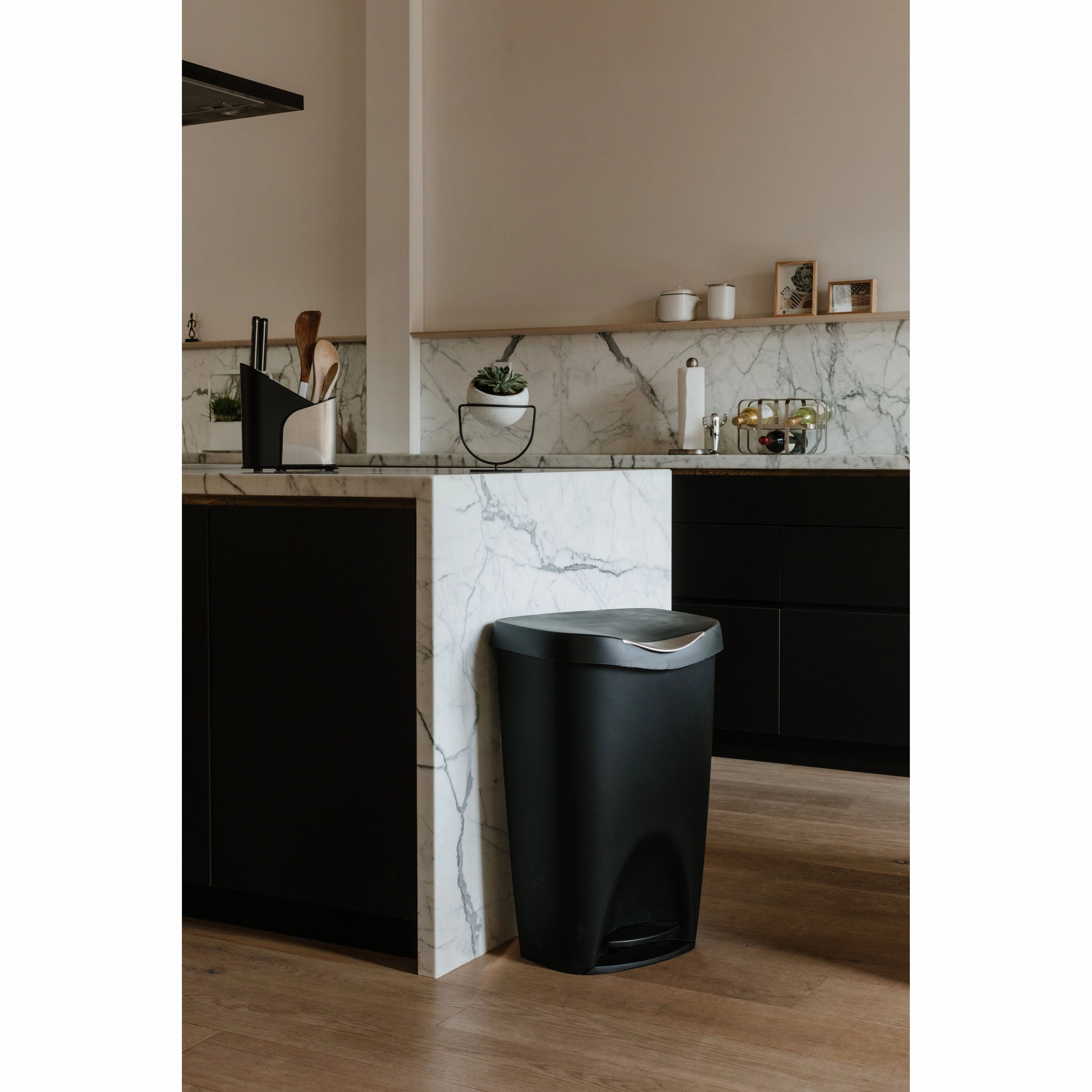 Brim 13 Gallon (50L) Trash Can with Lid
