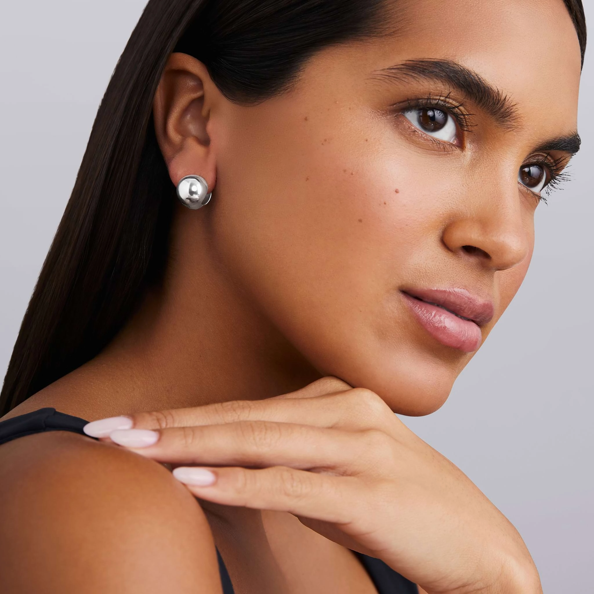 Caviar Bubbly Silver Round Huggie Earrings