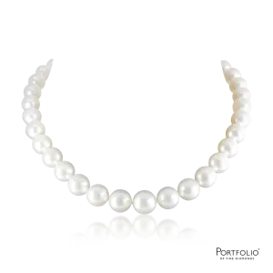Classic Pearl Necklace