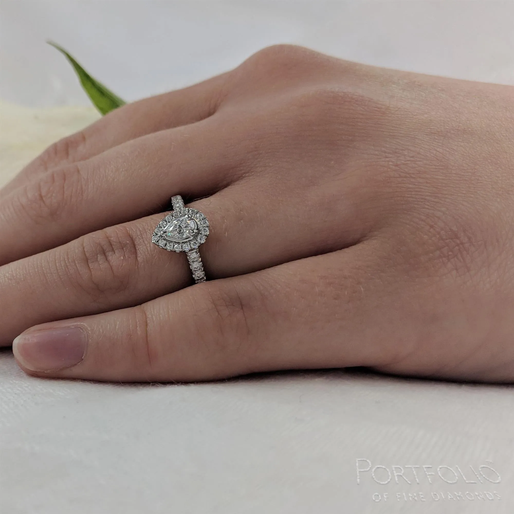 Cluster 0.20ct F VS Diamond Platinum Ring