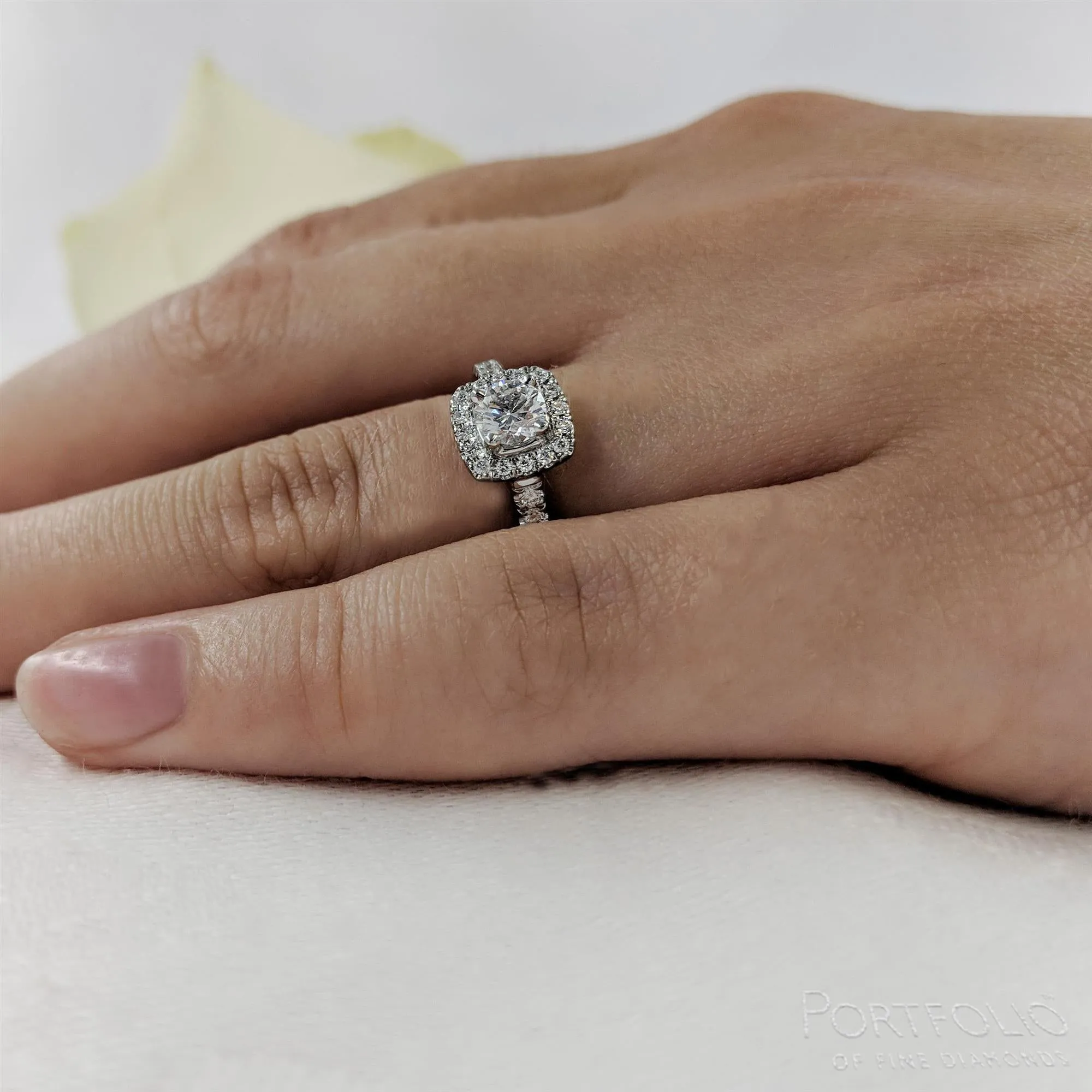 Cluster 0.30ct E SI1 Diamond Platinum Ring
