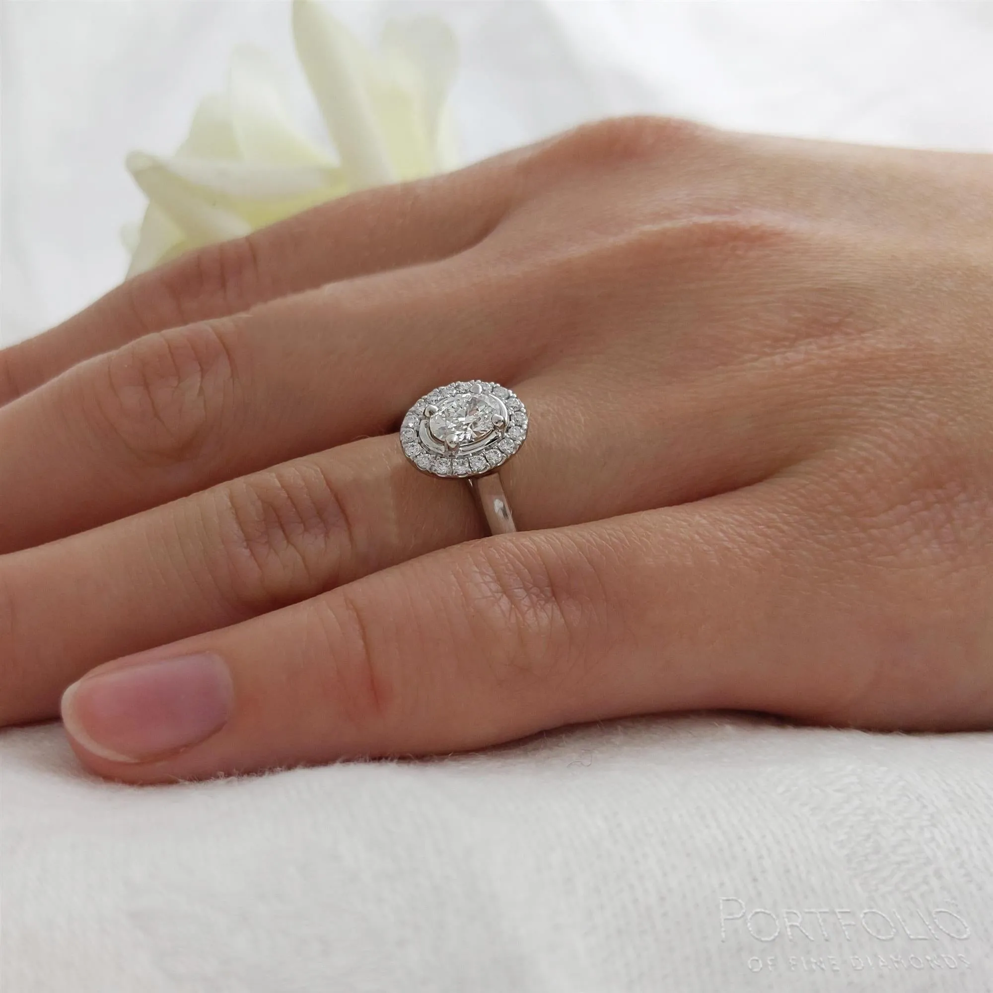 Cluster 0.40ct G VS2 Diamond Platinum Ring