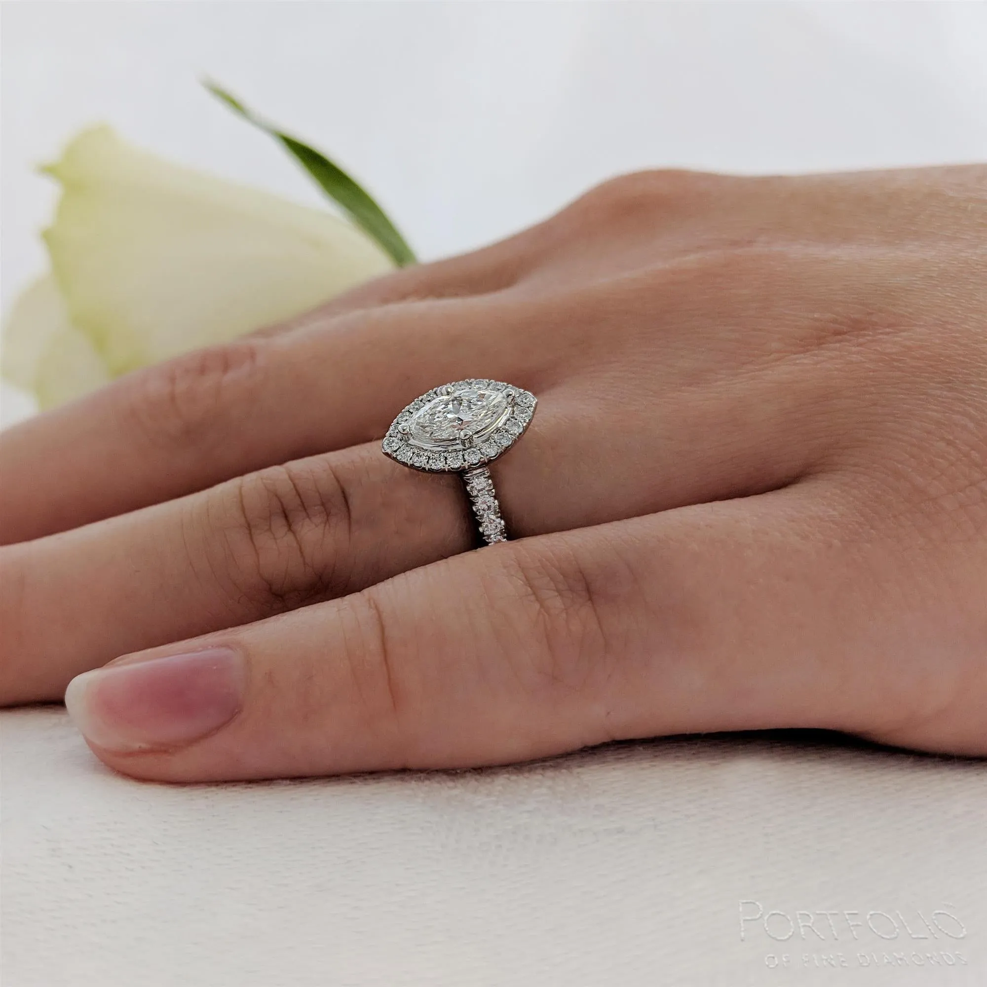 Cluster 0.50ct D SI1 Diamond Platinum Ring