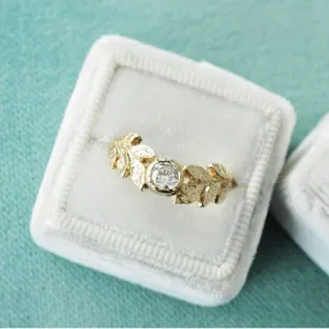 Deep Golden Wreath Solitaire