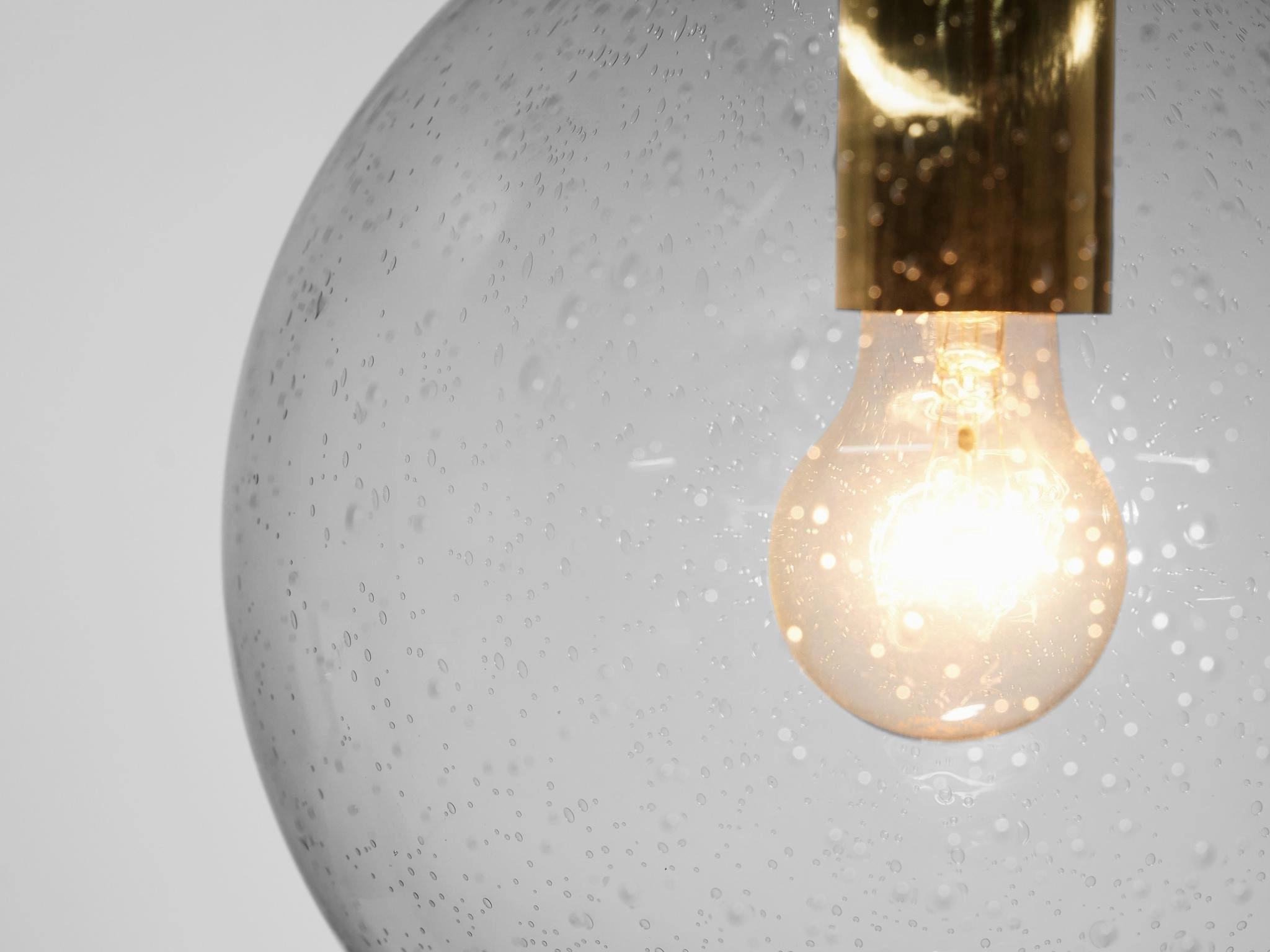 Delicate Italian Pendant in Pulegoso Glass