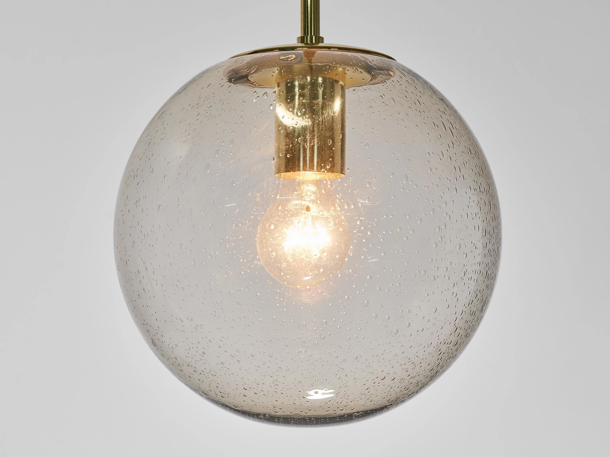 Delicate Italian Pendant in Pulegoso Glass