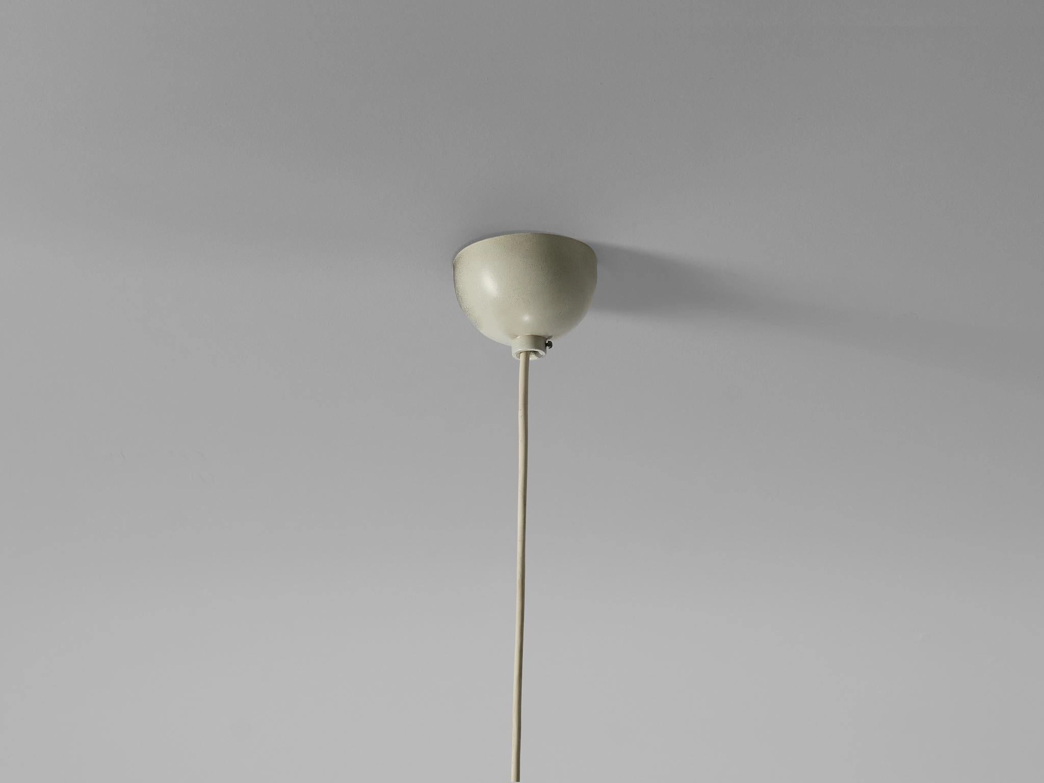 Delicate Italian Pendant in Pulegoso Glass