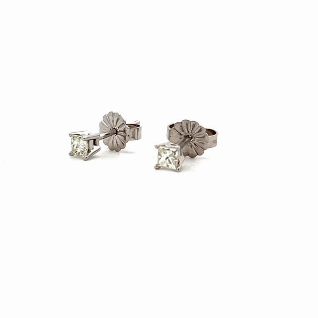 Diamond Stud Earring