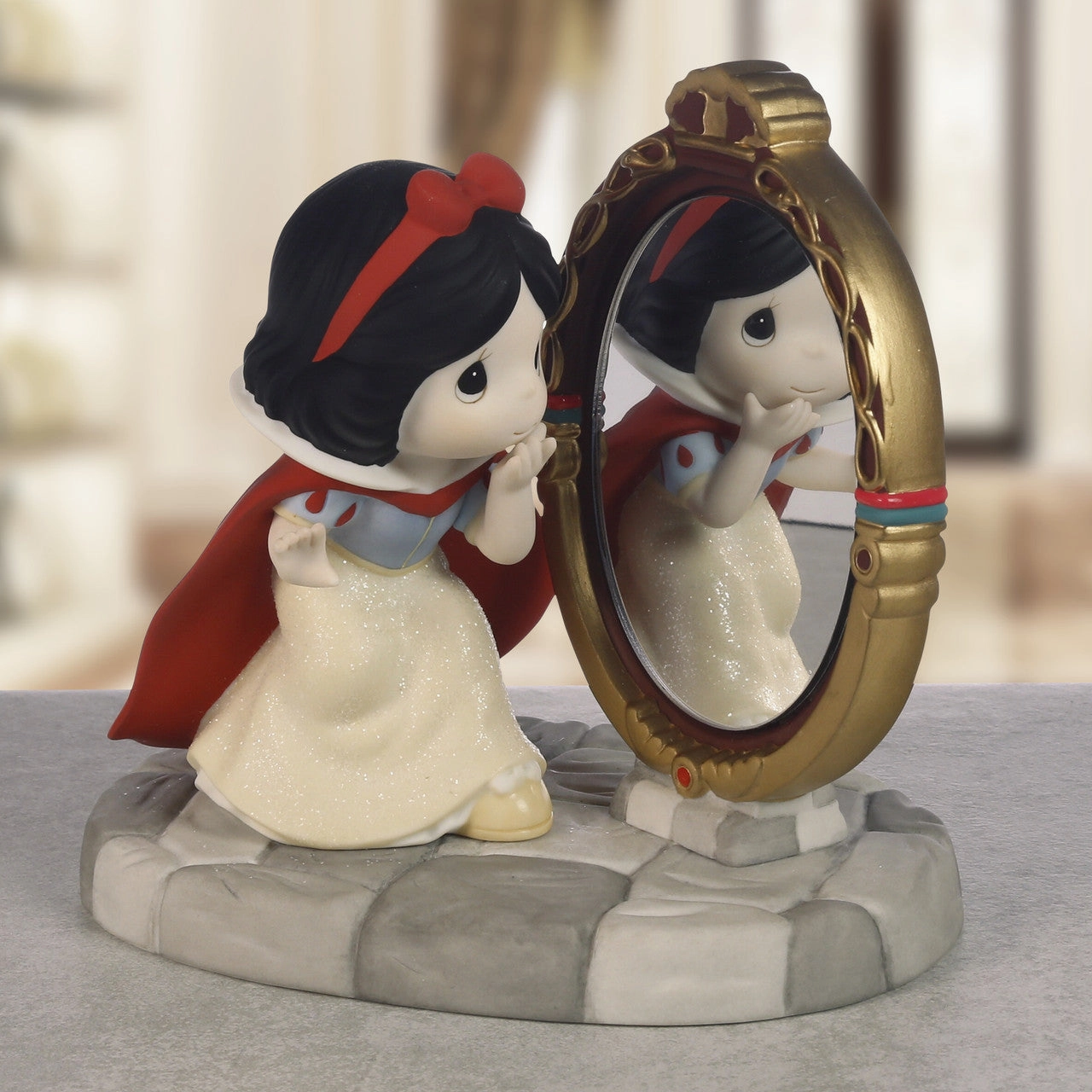 Disney Snow White with Magic Mirror Your Kindness Shines Through Figurine Decorative Mirror,Home Decor Mirror