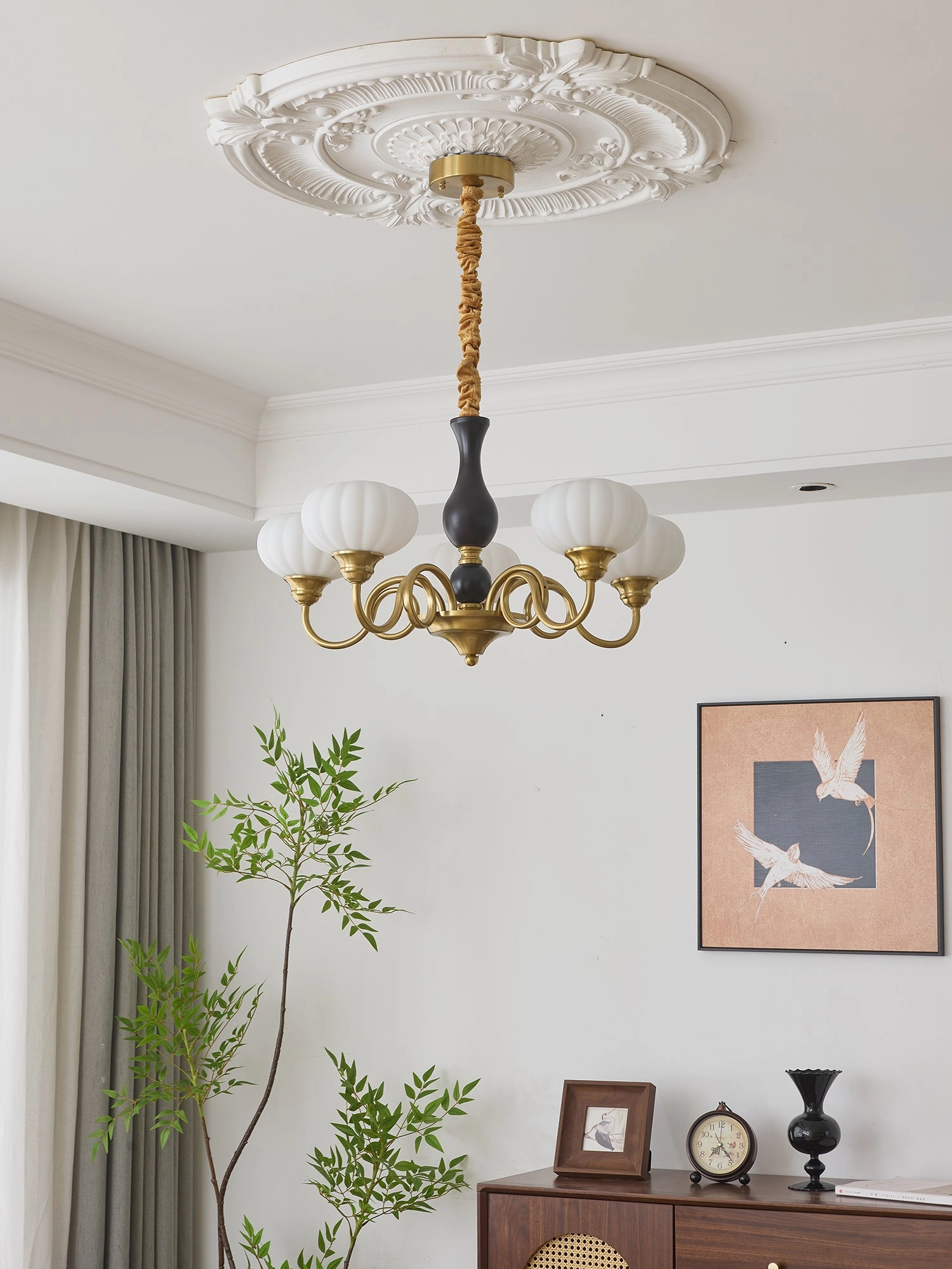 Elaris Chandelier