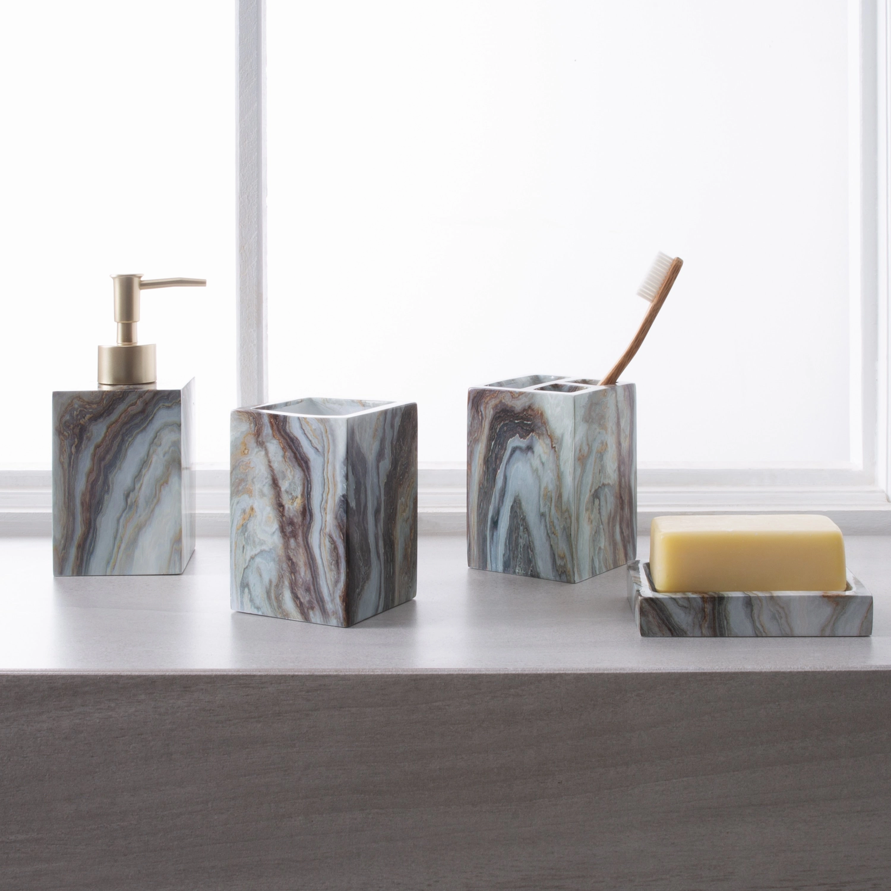 Elle Dcor Square Tooth Brush Holder in Agate - 2.76" x 2.76" x 3.94"