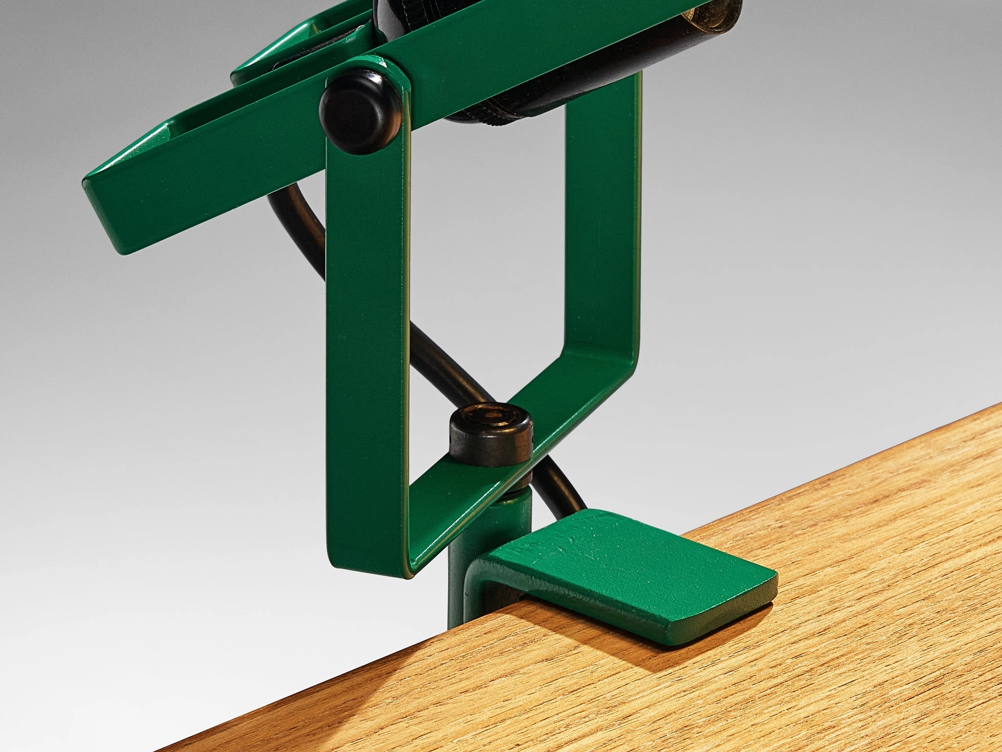 Ernesto Gismondi for Artemide First Edition 'Sintesi' Lamp in Green