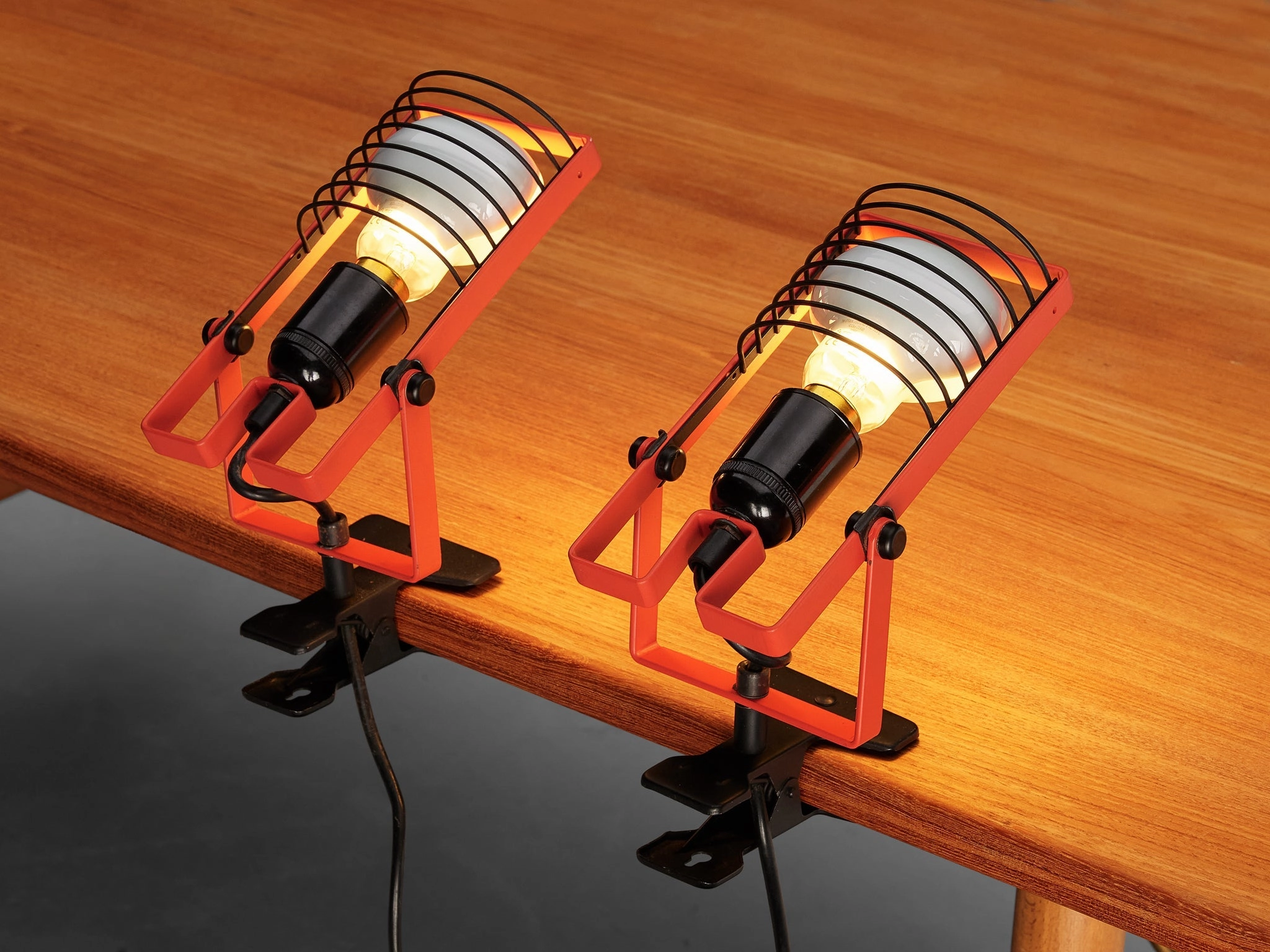 Ernesto Gismondi for Artemide First Edition 'Sintesi' Red Clamp Light