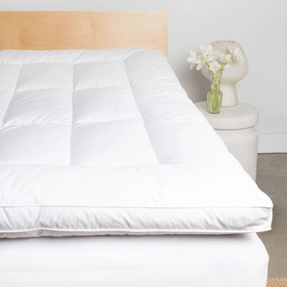 Feather & Down Plush Luxury Mattress Topper by BOKSER HOME mattress pads,mattress topper,bed protection