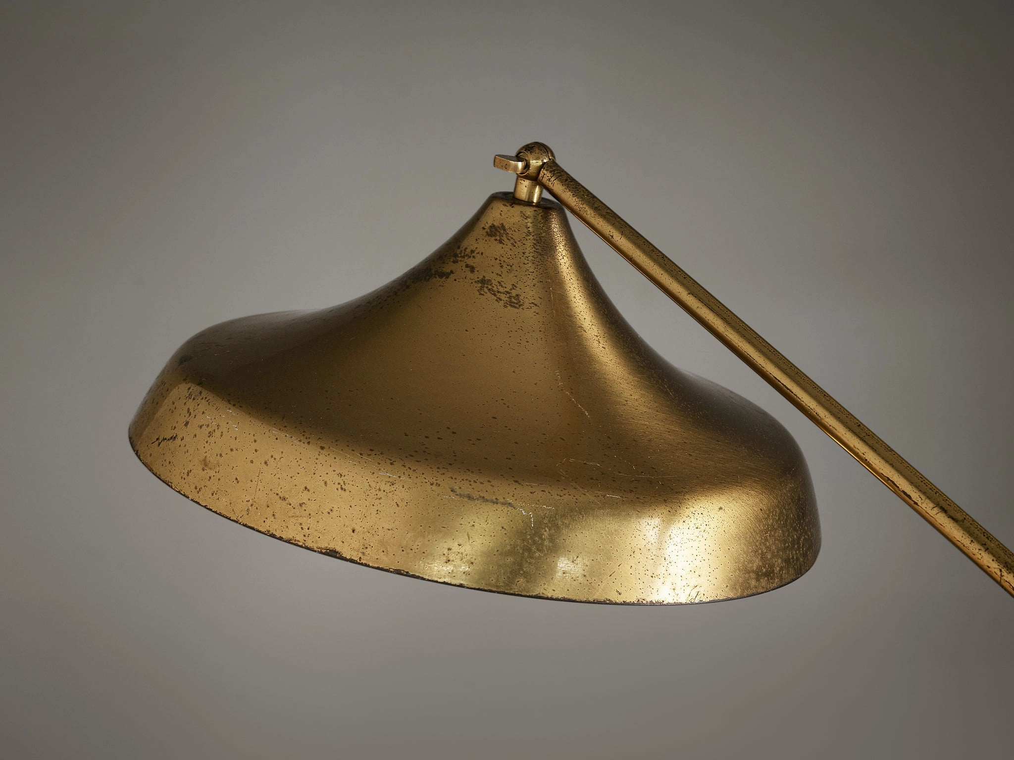 Fontana Arte Floor Lamp in Patinated Brass and Glass