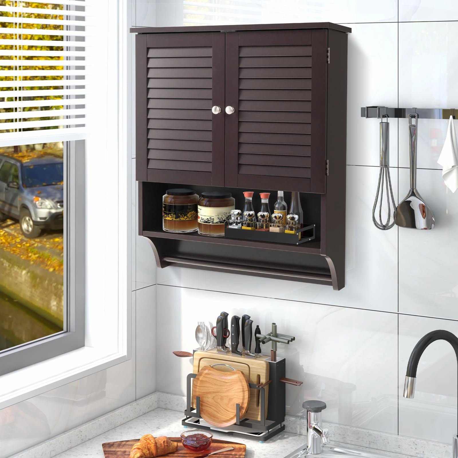 Giantex Bathroom Cabinet Wall Mounted - Hanging Medicine Cabinet with 2 Louvered Doors