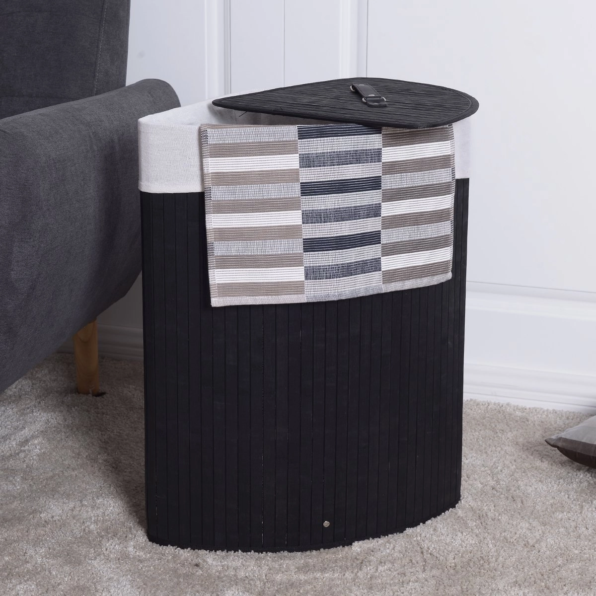 Giantex Corner Laundry Hamper with Lid, Bamboo Laundry Basket with Removable Liner and Handle
