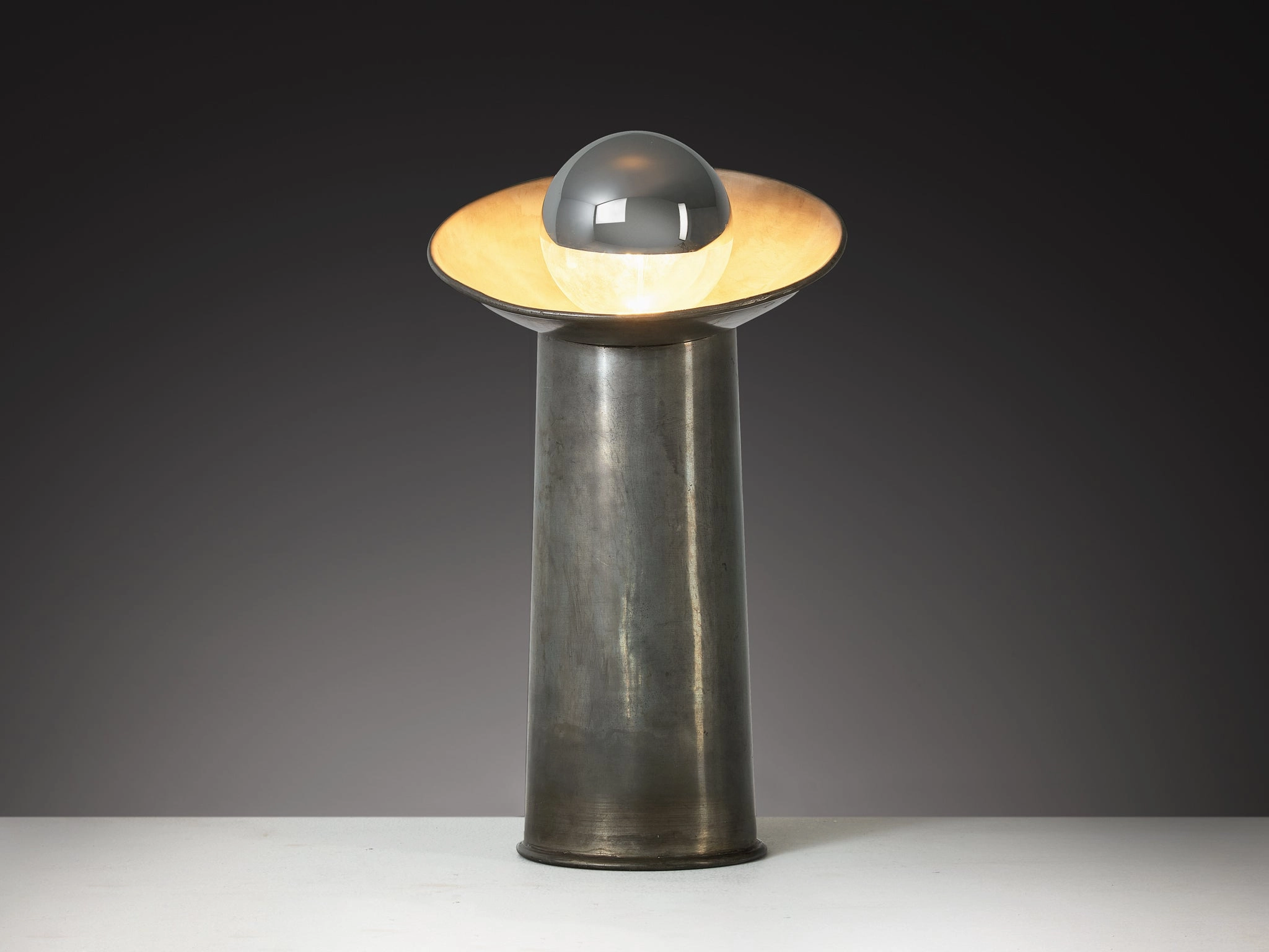 Gjlla Giani for Nucleo Sormani Radar Table Lamp