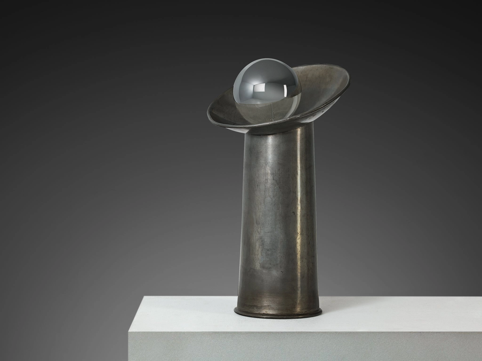 Gjlla Giani for Nucleo Sormani Radar Table Lamp