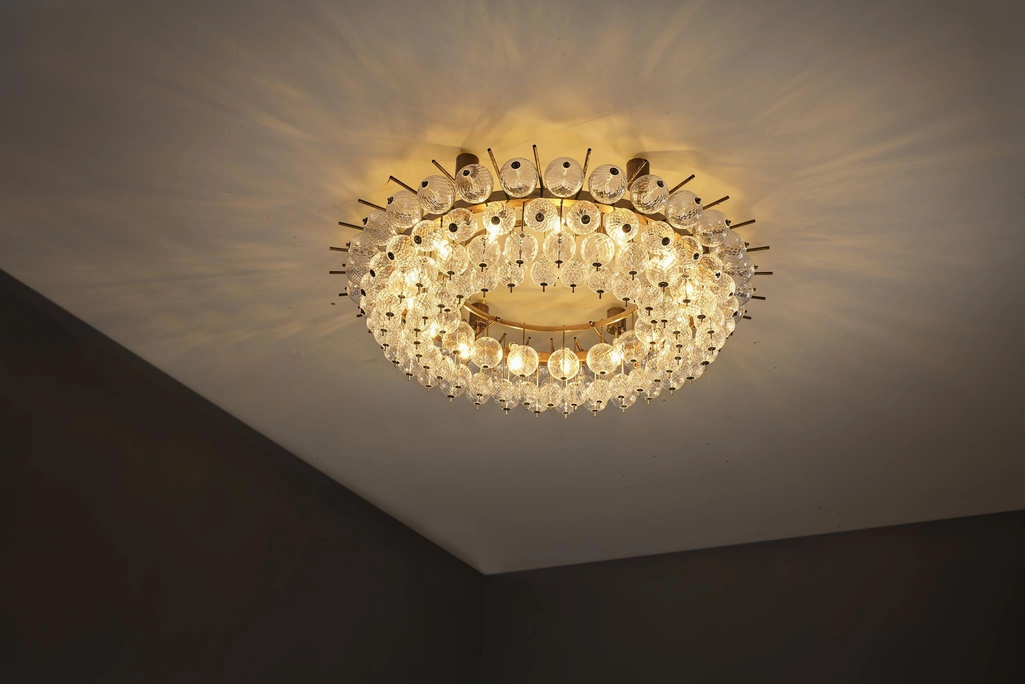 Grand Chandelier in Brass and Ribbed Glass Spheres 153cm/60in Knife Set,Kitchen Knives