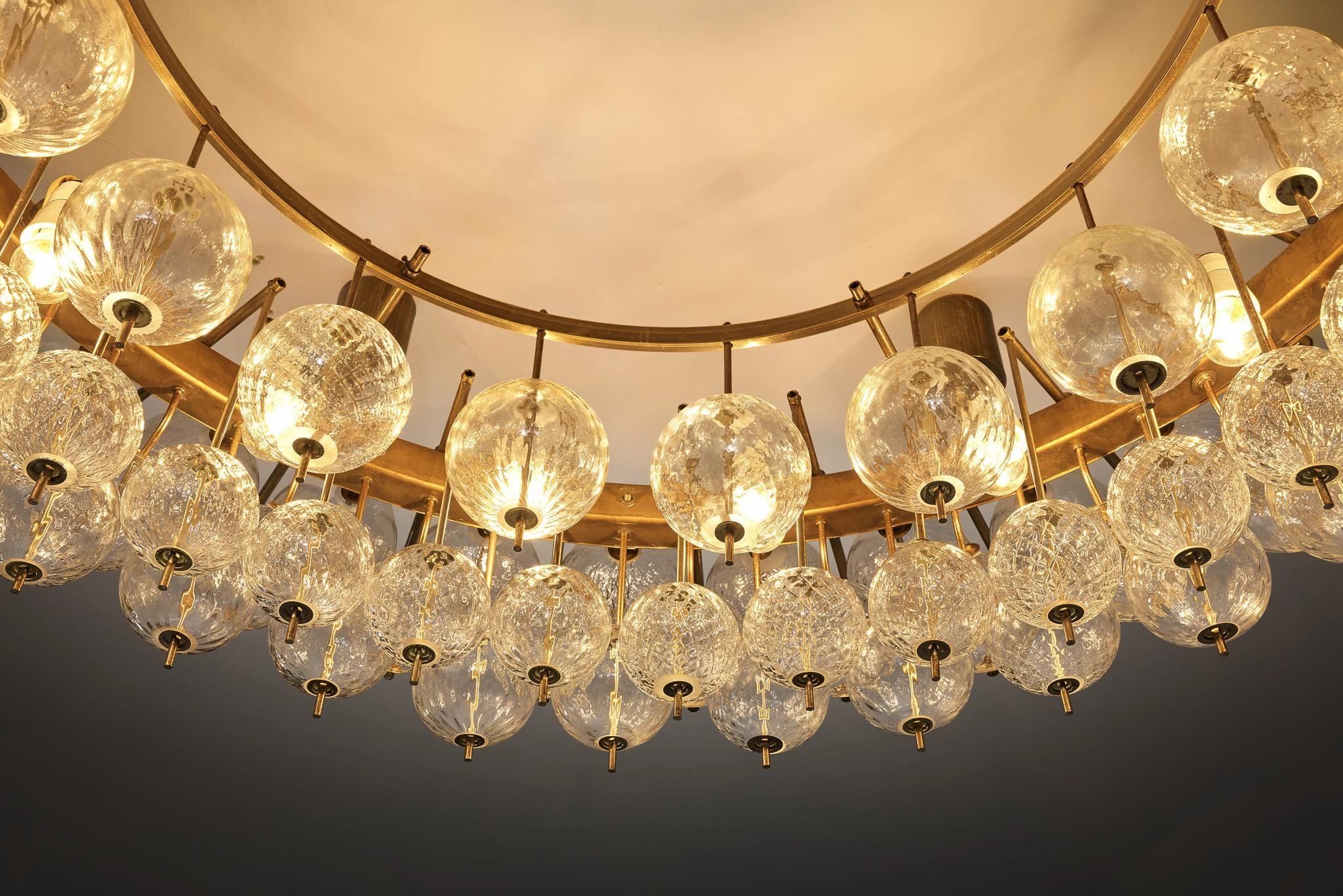 Grand Chandelier in Brass and Ribbed Glass Spheres 153cm/60in