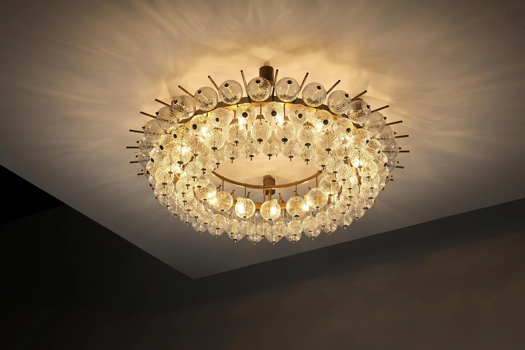Grand Chandelier in Brass and Ribbed Glass Spheres 153cm/60in