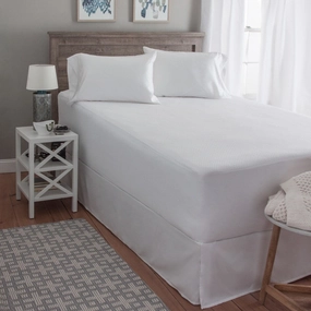 Hanes X-Temp FreshIQ Constant Comfort Waterproof Mattress Protector - White mattress pads,mattress topper,bed protection