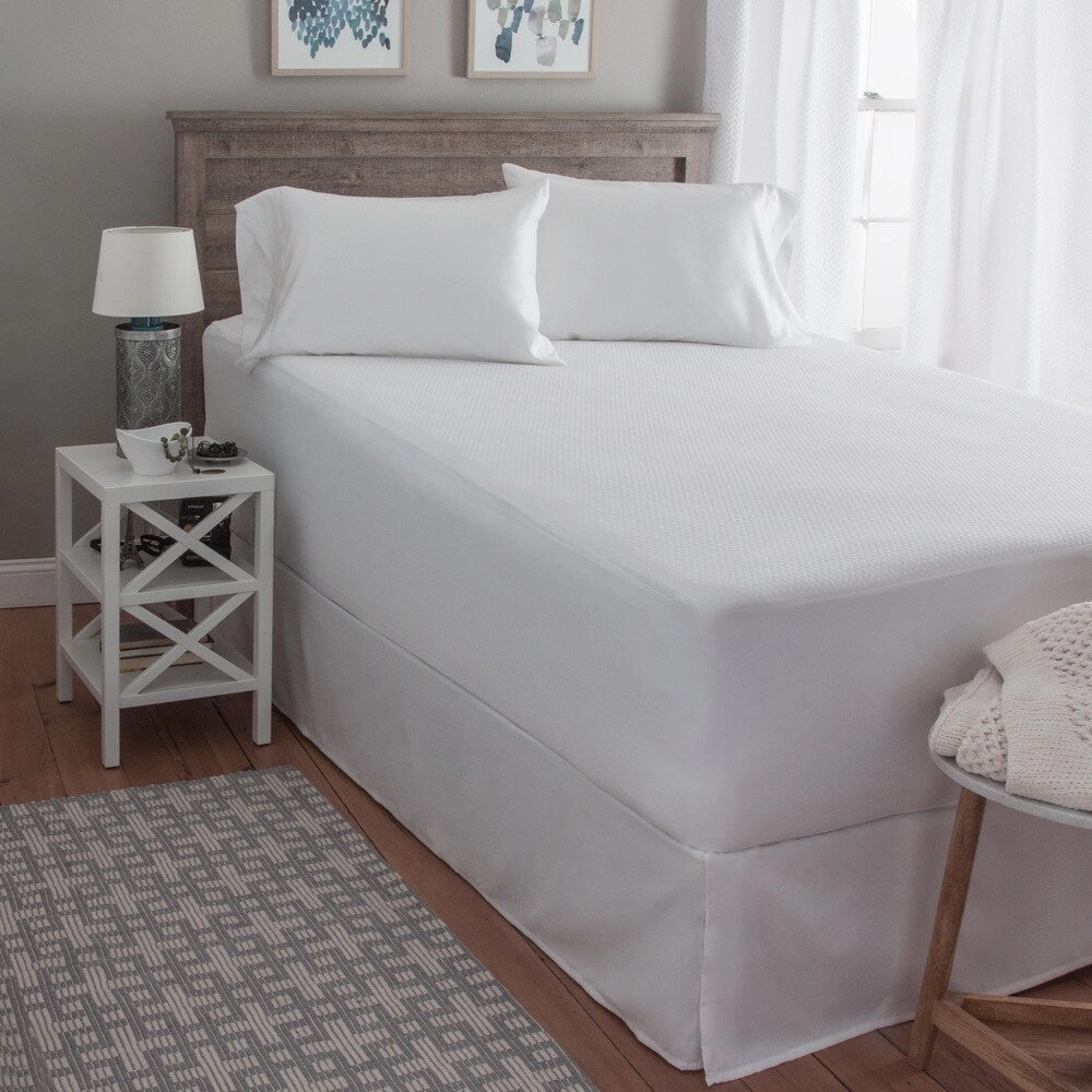 Hanes X-Temp FreshIQ Constant Comfort Waterproof Mattress Protector - White mattress pads,mattress topper,bed protection