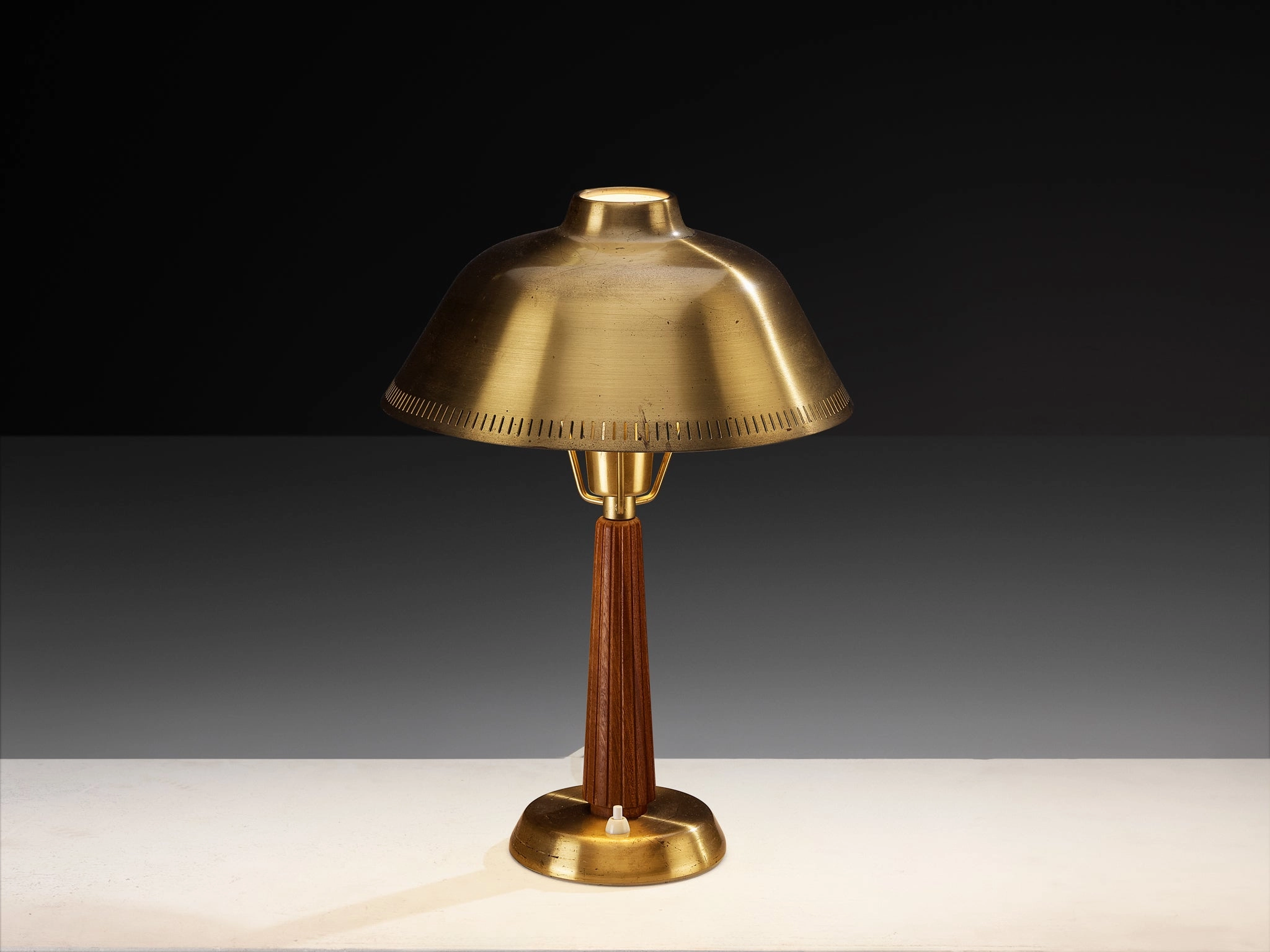 Hans Bergstrm for ASEA Table Lamp in Mahogany and Brass
