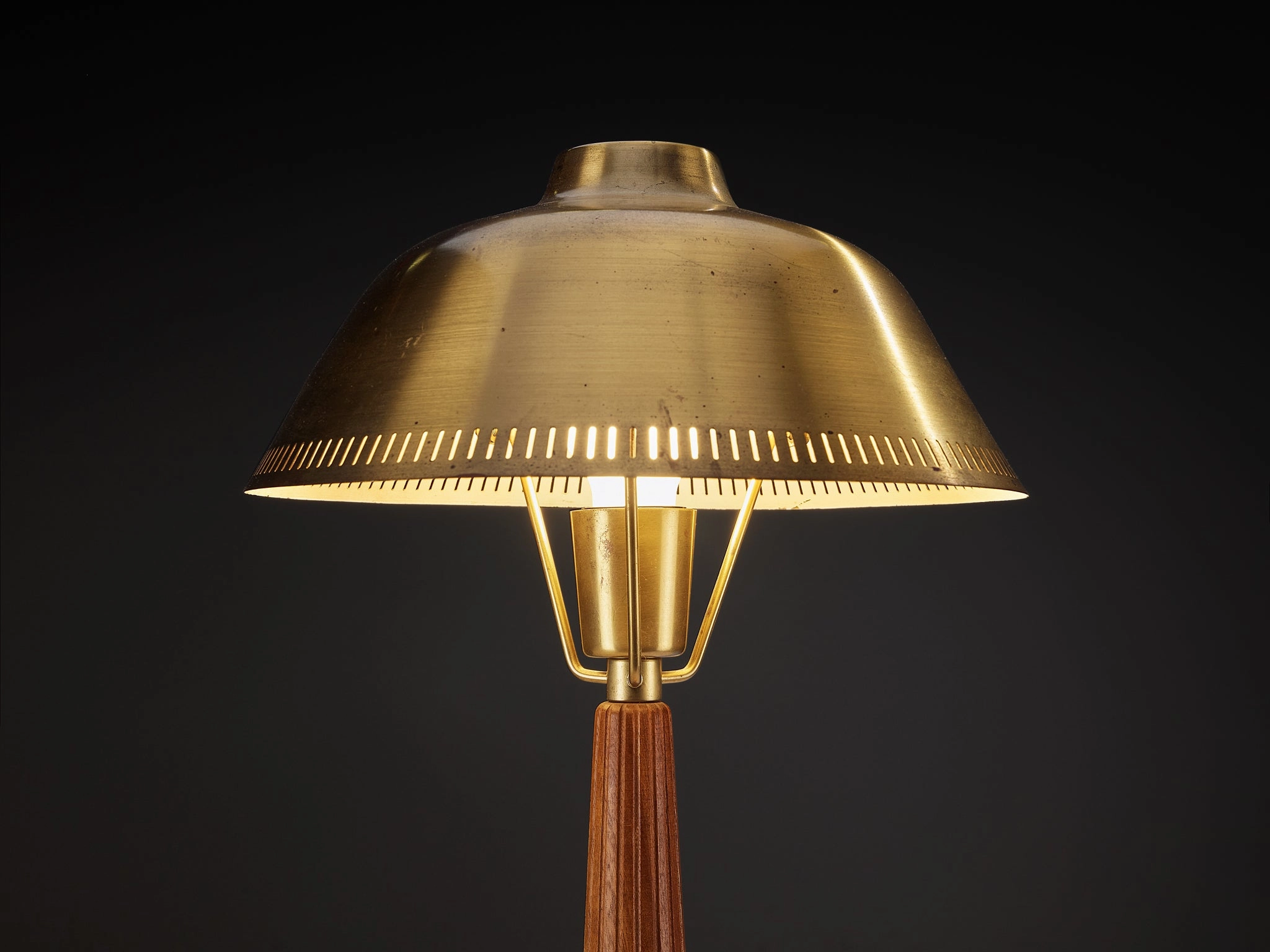 Hans Bergstrm for ASEA Table Lamp in Mahogany and Brass
