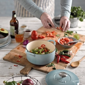 Heritage - Pavilion Round casserole, 4.05 litre - 24 x 16.5cm, Cast Iron curtain fabric, upholstery textile