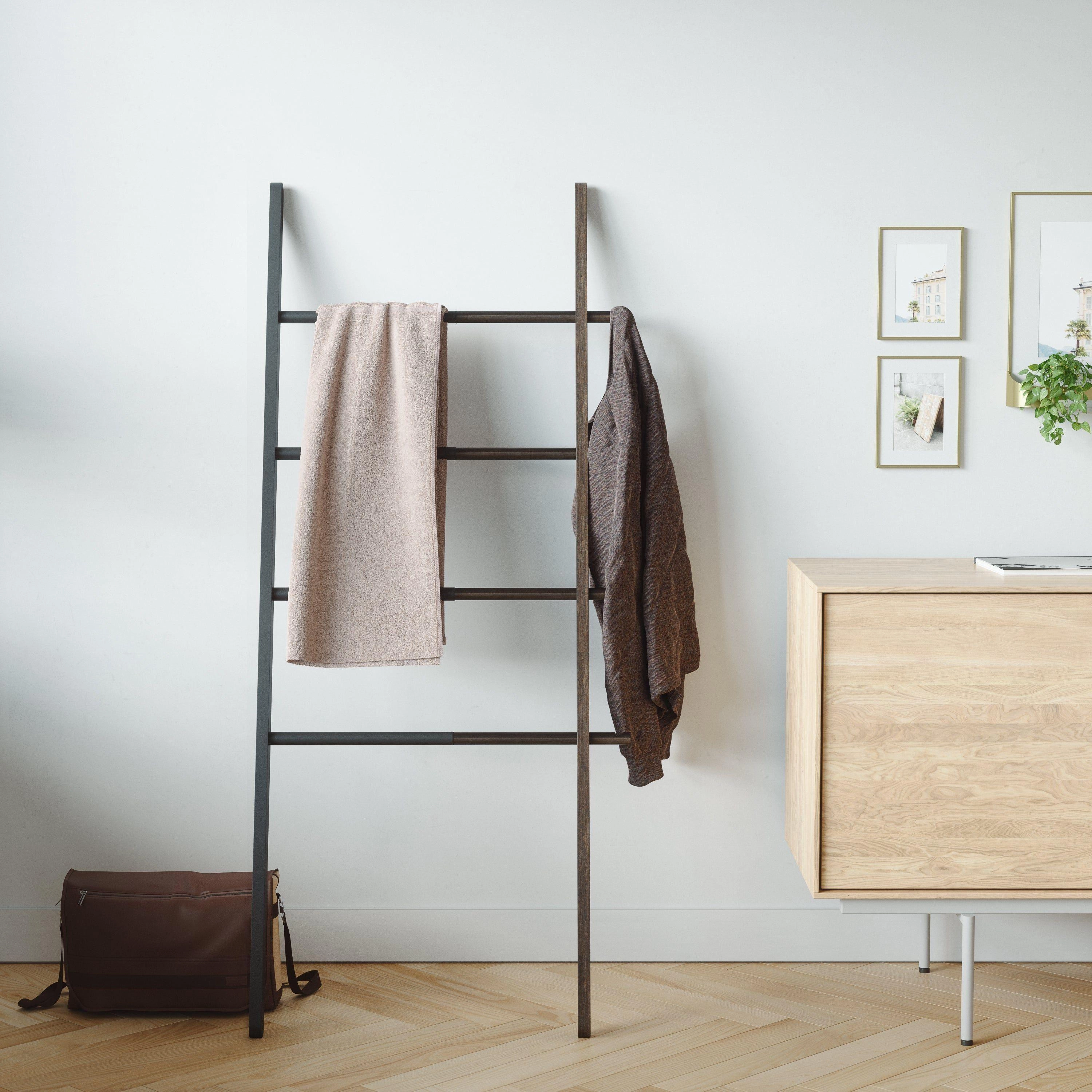 Hub Storage Ladder